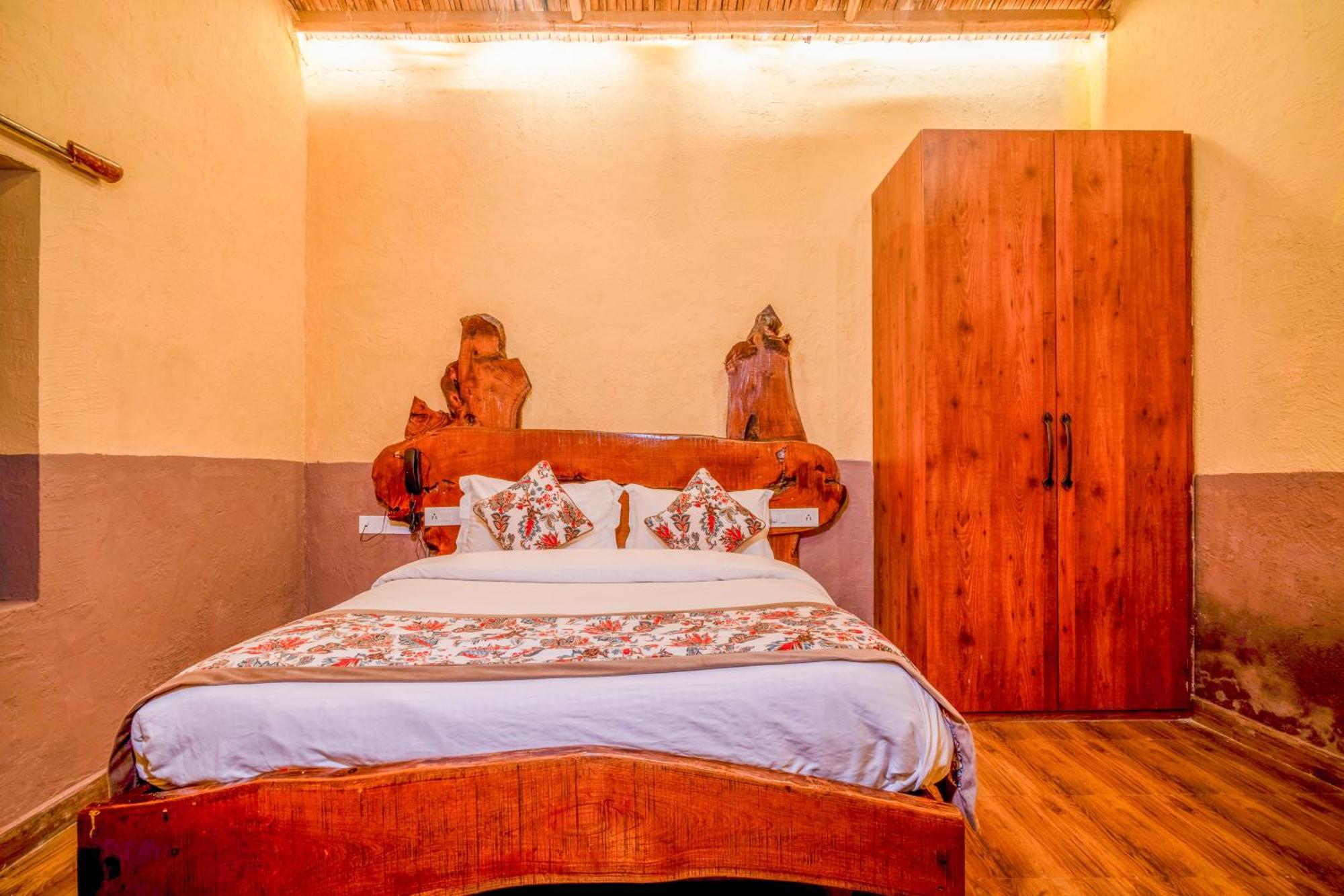 Royal Delight Resort Madina Exterior photo
