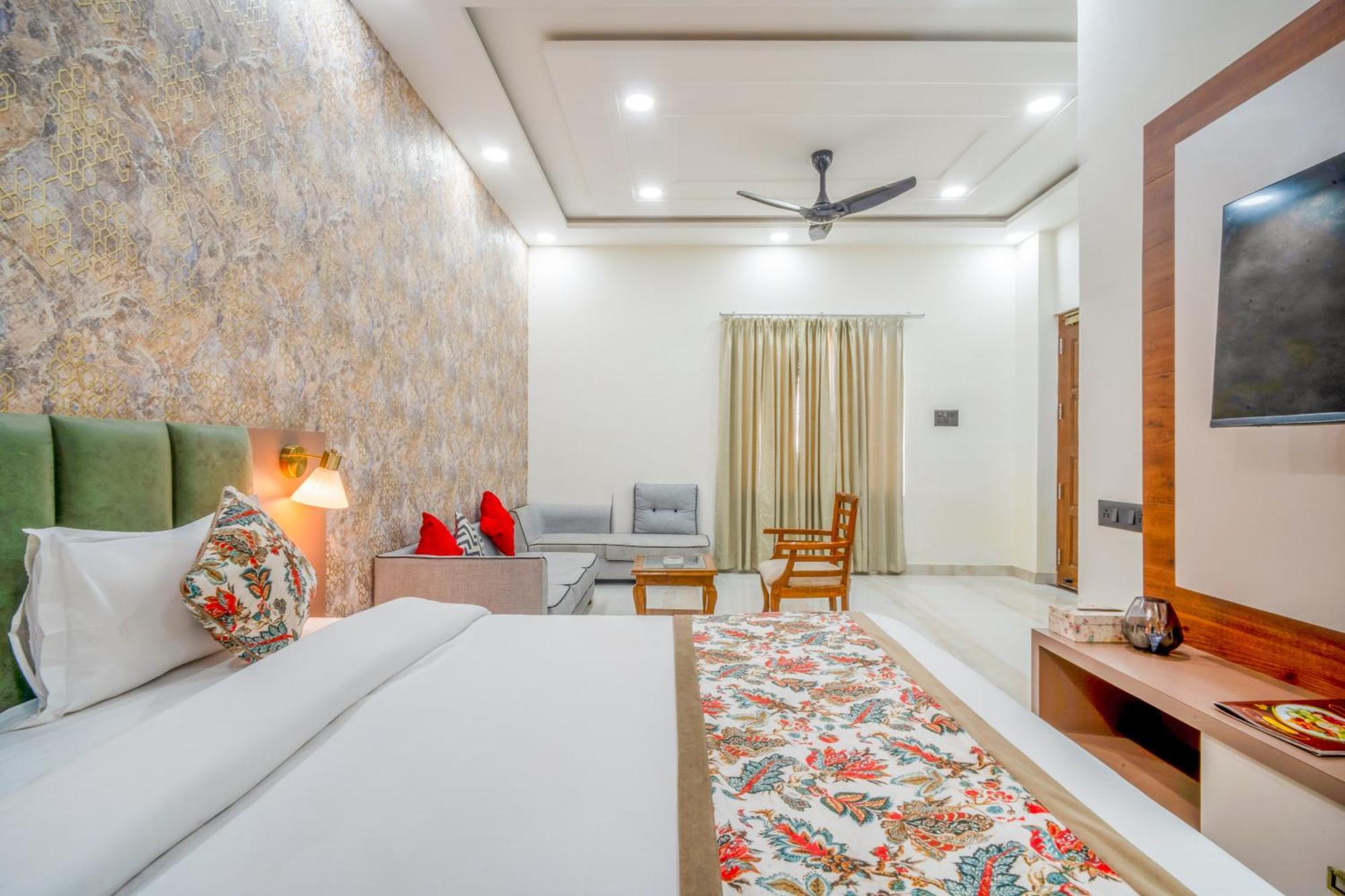 Royal Delight Resort Madina Exterior photo